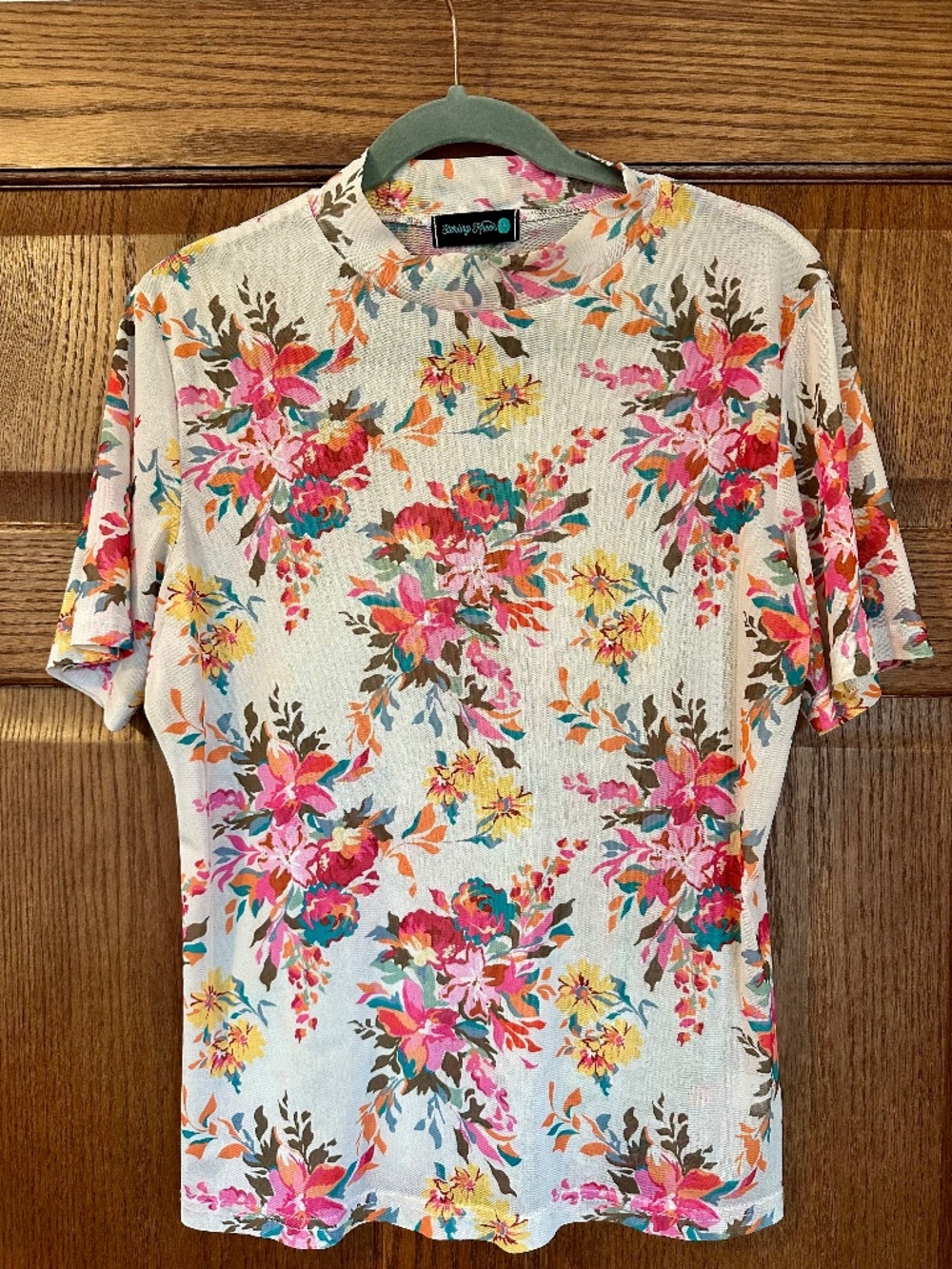 Sterling Kreek Mesh Floral Top Short Sleeve Size L